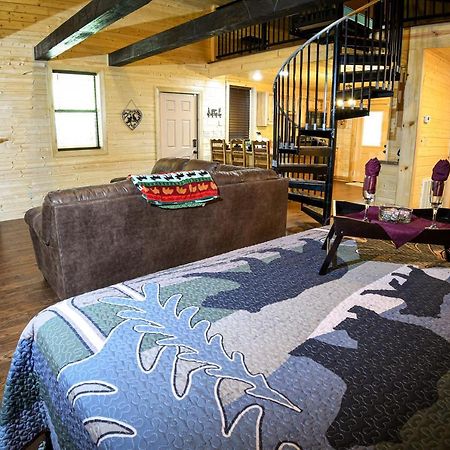 Вилла Gatlinburg - Honeymoon Hideaway Экстерьер фото